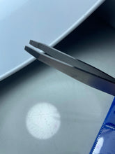 Load image into Gallery viewer, EYEBROW TWEEZERS